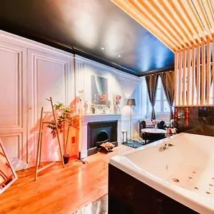 Appartement Guestready - Le Boudoir -balneo - Hyper Centre, Lyon